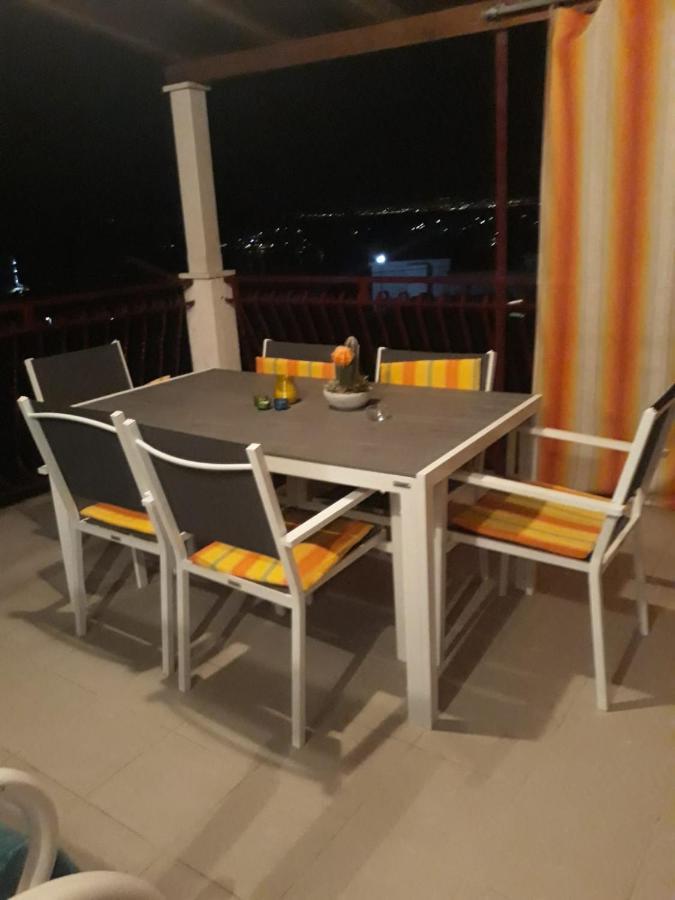 Apartments Anita Necujam Exterior photo